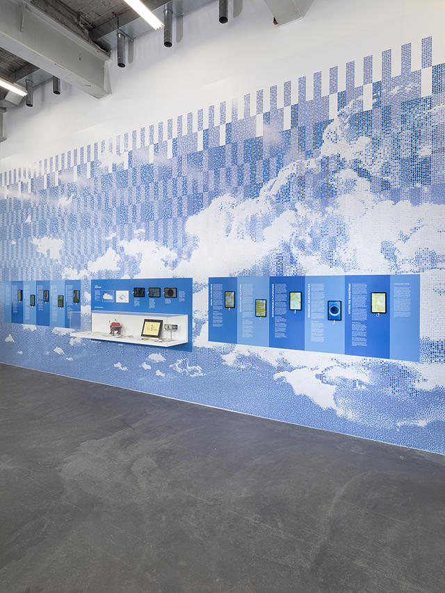 Installation view of DYOR—Cumulonimbus Murus  at Kunsthalle Zürich. Photograph by Julien Gremaud  © Kunsthalle Zürich